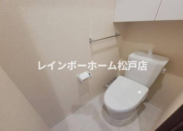 特典：仲介手数料が50％OFFです‼のトイレ|落ち着いた色調のトイレです
