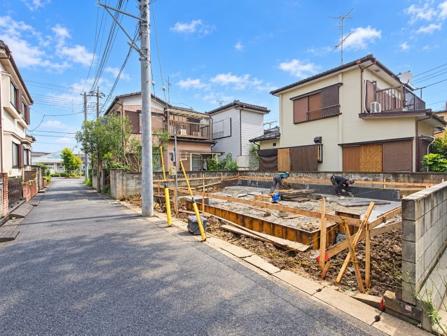 吉川市　栄町　新築戸建　全1棟の前面道路含む現地写真|前面道路含む現地写真です