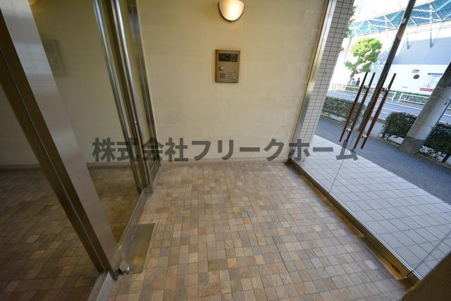 武蔵野市境南町２丁目の賃貸マンションのロビー