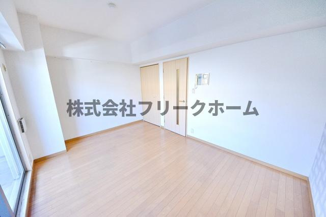 武蔵野市境南町２丁目の賃貸マンションの居間・リビング