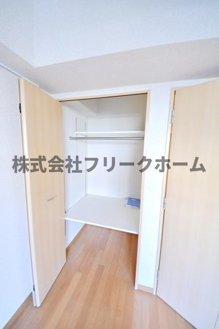 武蔵野市境南町２丁目の賃貸マンションの収納