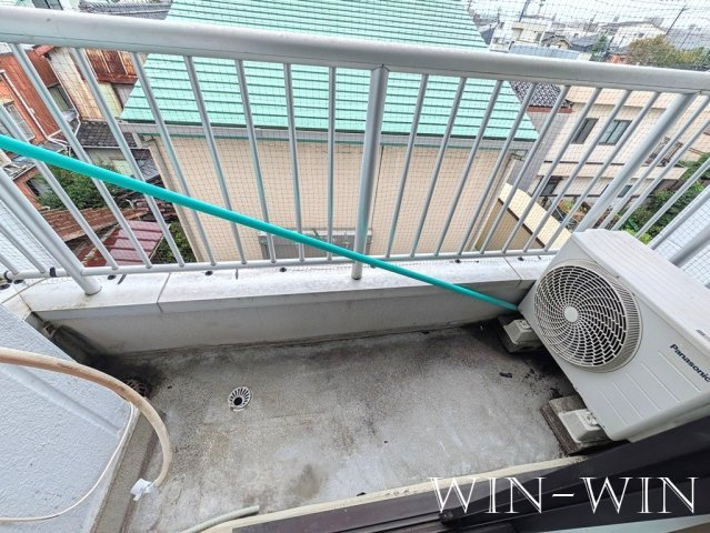 VLビルのバルコニー