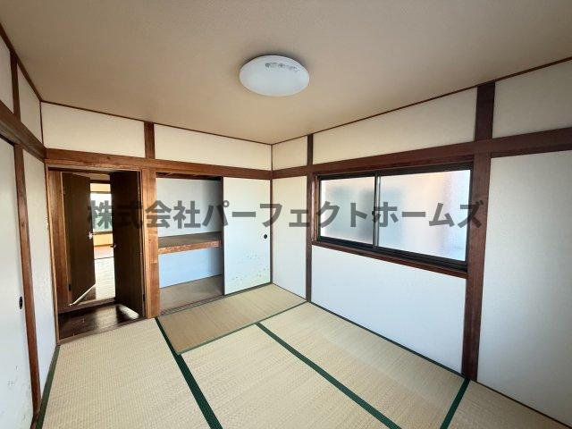 招提南町テラスハウスの和室|ゆったりとくつろげる和室です