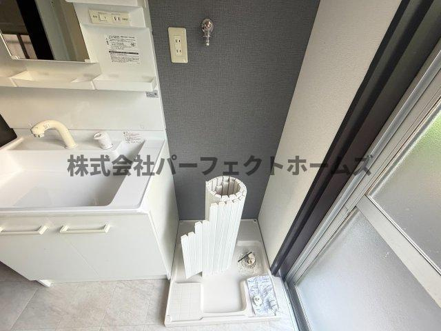招提南町テラスハウスの設備|洗濯パン
