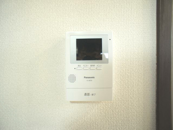 【セキュリティ】 | アーバンハイツ | 訪問者の確認ができるTVドアホン付きです♪