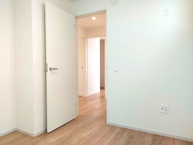 宝塚市売布1丁目新築一戸建の洋室|2階洋室約4.2帖