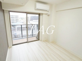 【居間・リビング】 | レアライズ立川AZ | 洋室のお部屋です。