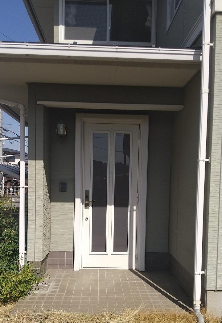 小山市横倉新田　中古戸建の玄関