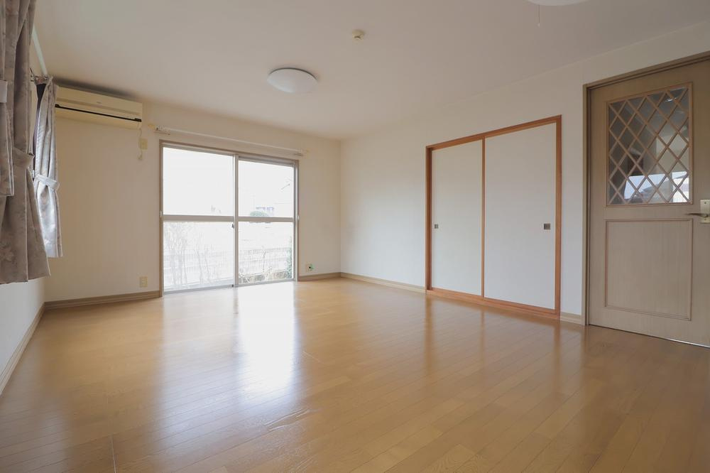 小山市横倉新田　中古戸建の居間・リビング