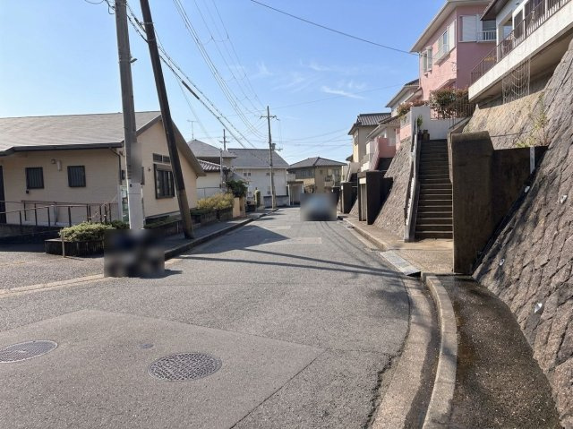 明石市大久保町緑が丘戸建の前面道路含む現地写真
