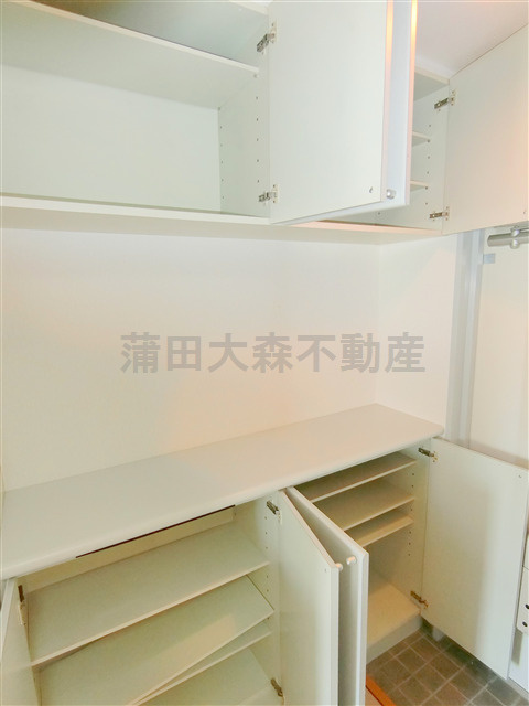 ウィン多摩川の設備|玄関収納