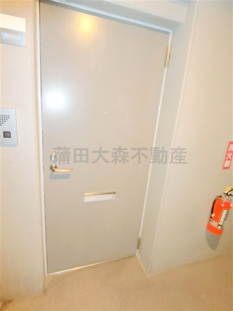 ウィン多摩川の玄関