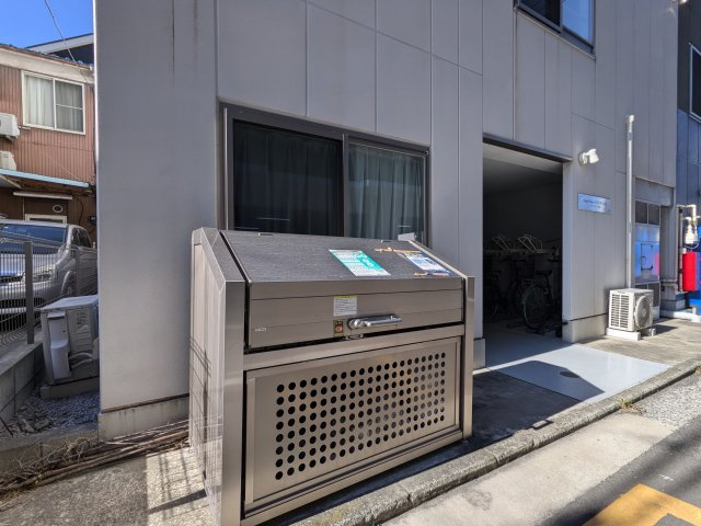 アセットホーム横浜の駐車場