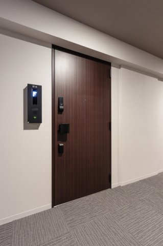 パークアクシス横浜伊勢佐木町通りの玄関|※写真は同タイプ住戸です。