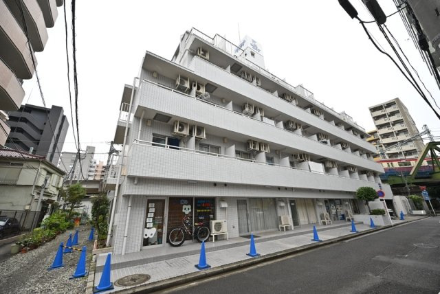 スカイコート横浜平沼の外観
