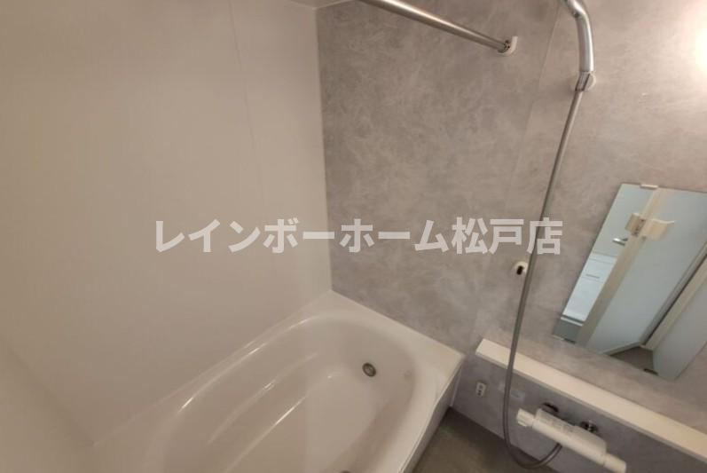 特典：仲介手数料が50％OFFです‼の浴室|ゆったり過ごせるお風呂です