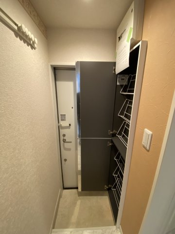 ユナイト南太田レディマーガレットの玄関