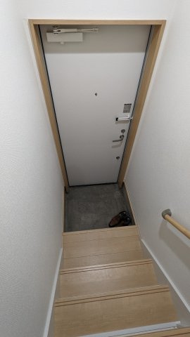 フルール宝塚の玄関