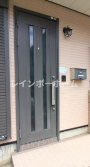 メゾンエモックⅡの玄関