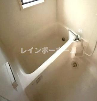 メゾンエモックⅡの浴室