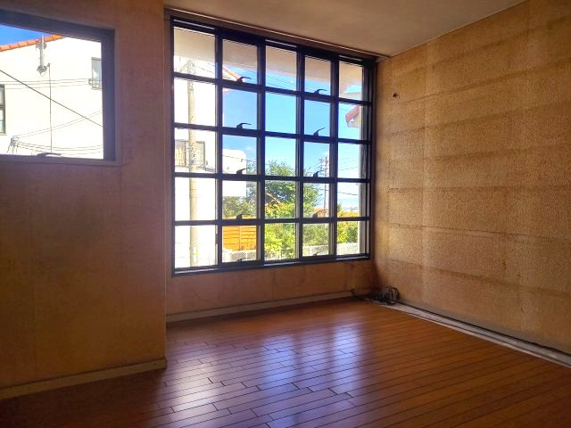 宝塚市逆瀬台6丁目テラスハウスの洋室|2階洋室約7.5帖
