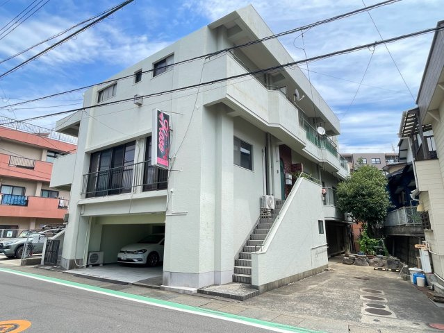 三浦ビルの外観
