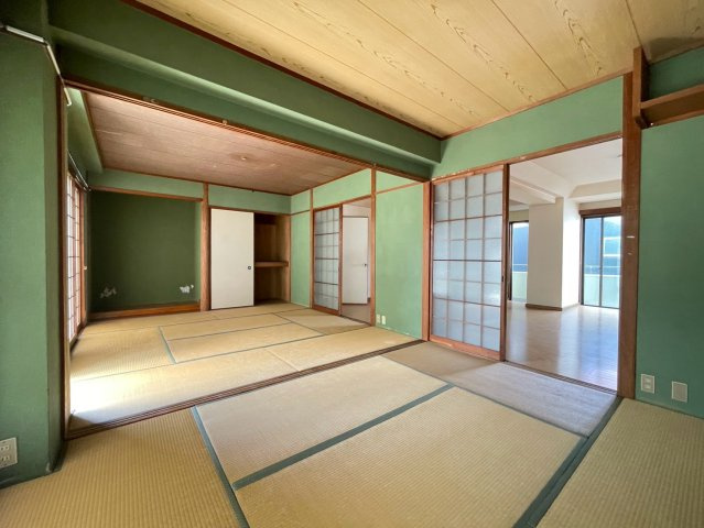 三浦ビルの内装