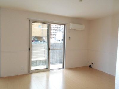 【居間・リビング】 | プランドール ガーデン | 別のお部屋の写真です