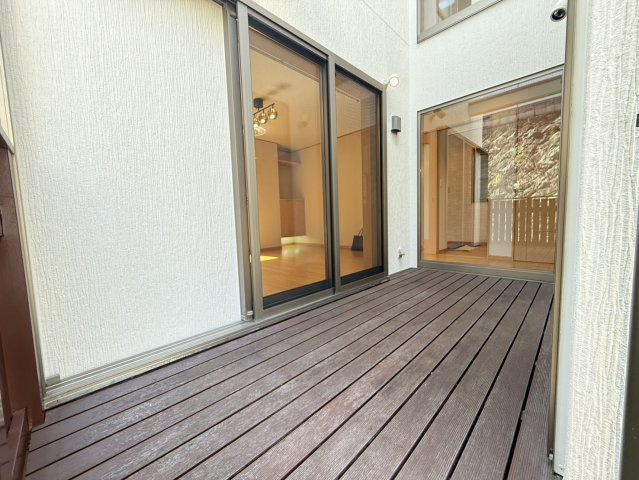 朝霧東町2丁目戸建のその他|中庭部分です