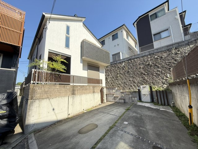 朝霧東町2丁目戸建の外観