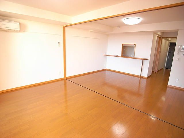 コンフォート大泉学園Ⅱの居間・リビング