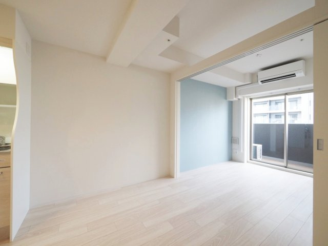 セレニテ谷町四丁目アリエの居間・リビング