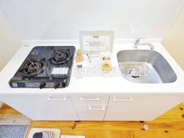 小金井市本町５丁目のアパートのキッチン