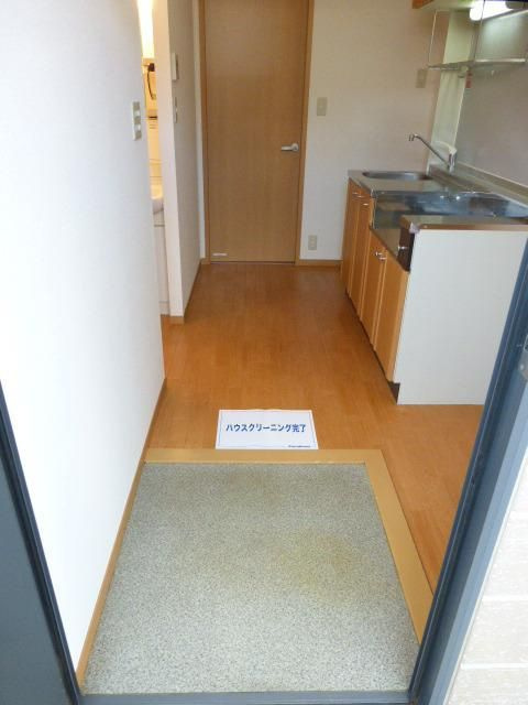 ドエル参番館の玄関