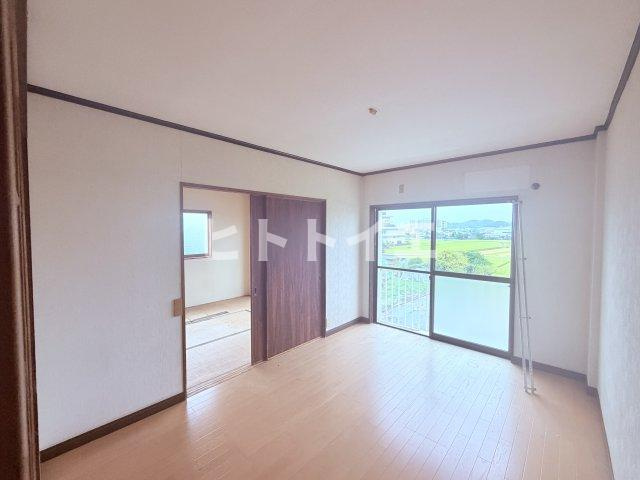 シャンテ広川の居間・リビング