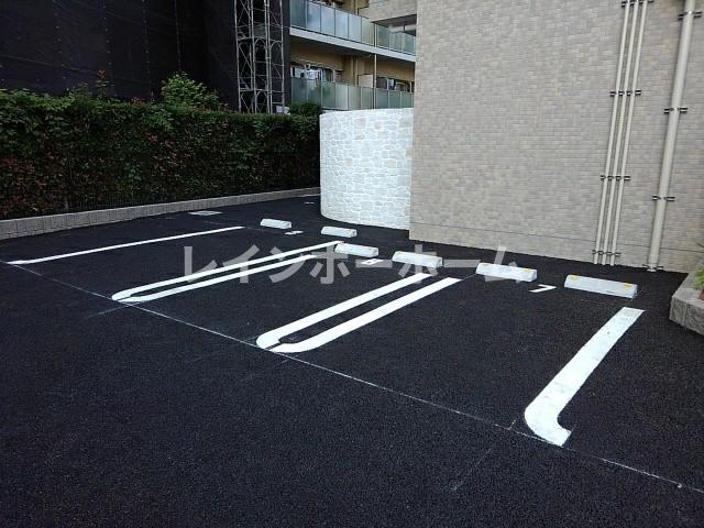 フィオーレ　カンパネラの駐車場
