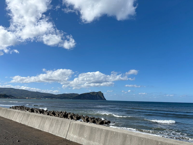 余市郡余市町大川町20丁目　土地の周辺|敷地裏には海が一面広がっています♪