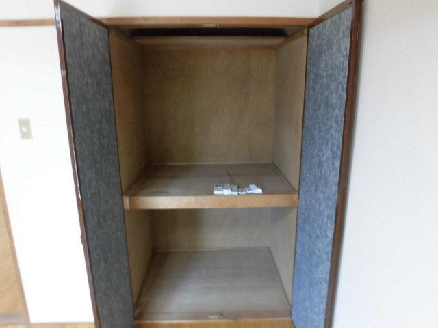 飛鳥の収納|こまごまとしたものを収納できそうですね