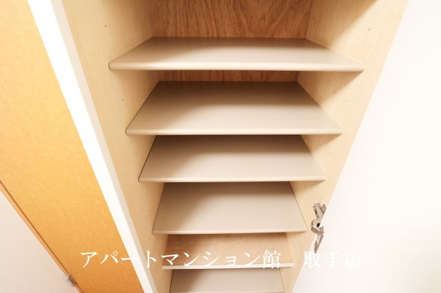 レオパレスウェルメードの収納