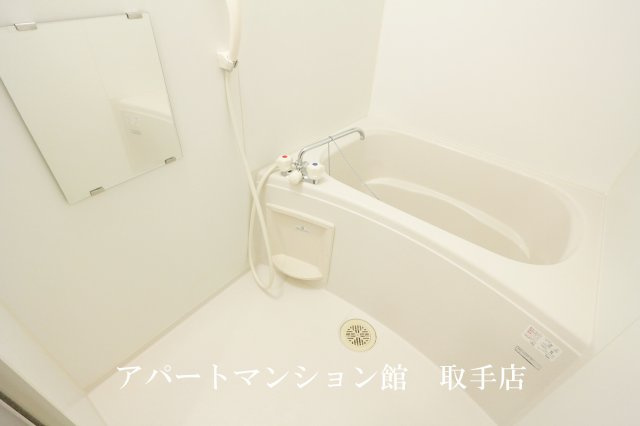 レオパレスウェルメードの浴室|画像5