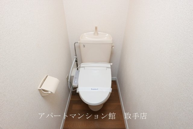 レオパレスクレールアビコのトイレ