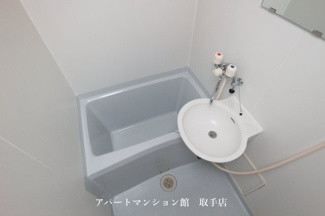 【浴室】 | レオパレスクレールアビコ | 画像5