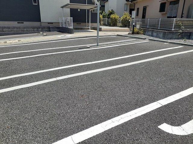 ウィステリアⅡの駐車場|駐車場