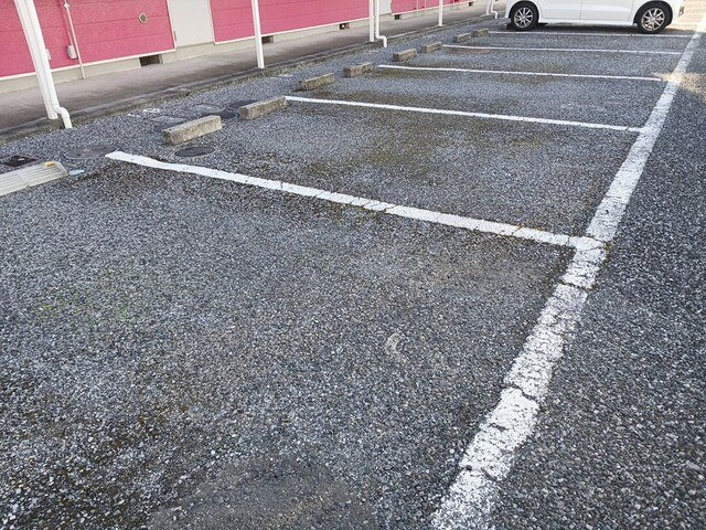 ニューシティ志げＢの駐車場|駐車場