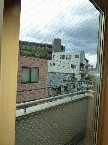ルキヤ幡ヶ谷のバルコニー