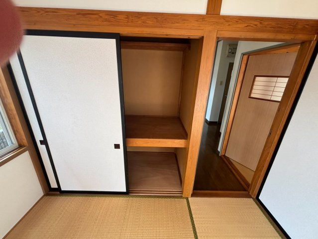 山形県酒田市　1棟アパートの玄関