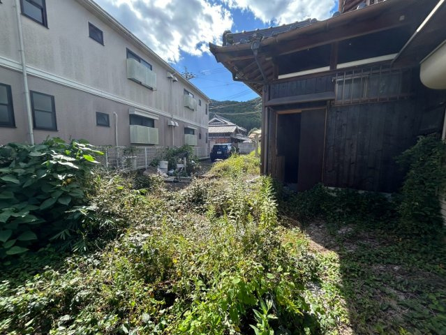 西脇市小坂町中古戸建の庭