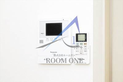 サヴォイ北千住のセキュリティ|モニター付きインターホンです。