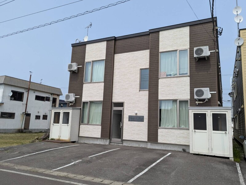 Ｃｈａｍｐ　ｄｅ　ｆｌｅｕｒｅ　南町