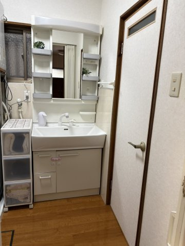 和歌山市紀三井寺・中古戸建・54827の洗面所